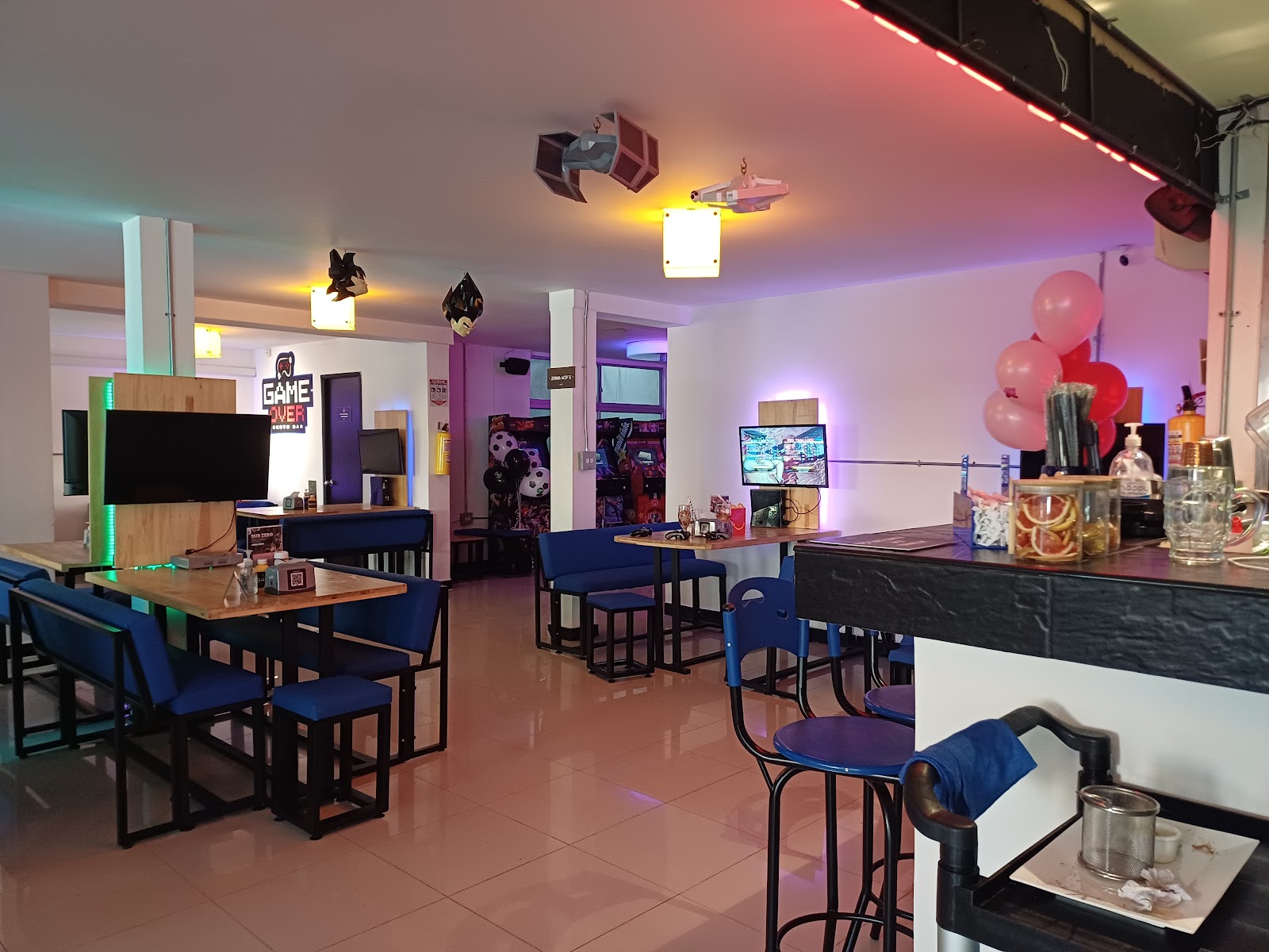 Game Over Resto Bar