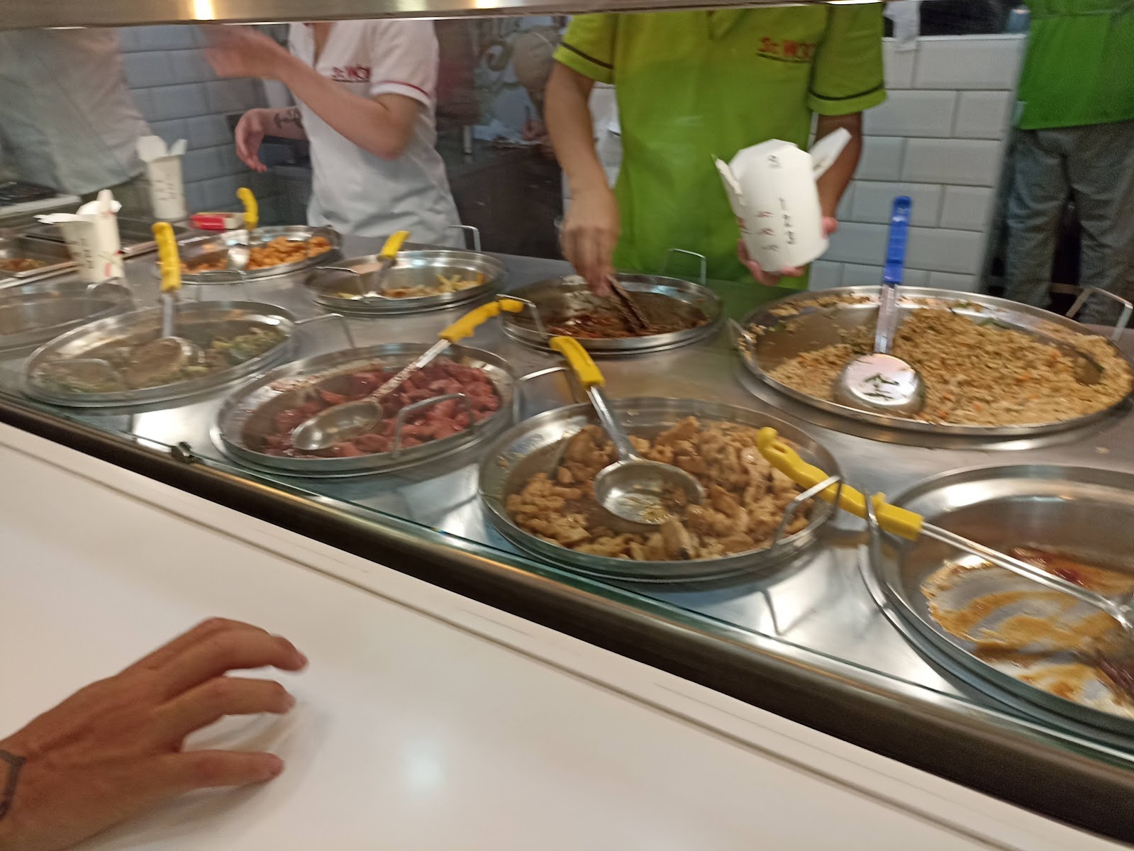 sr WOK ORIENTAL BUFFET