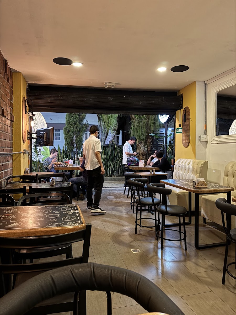 Elena Pizzeria Envigado