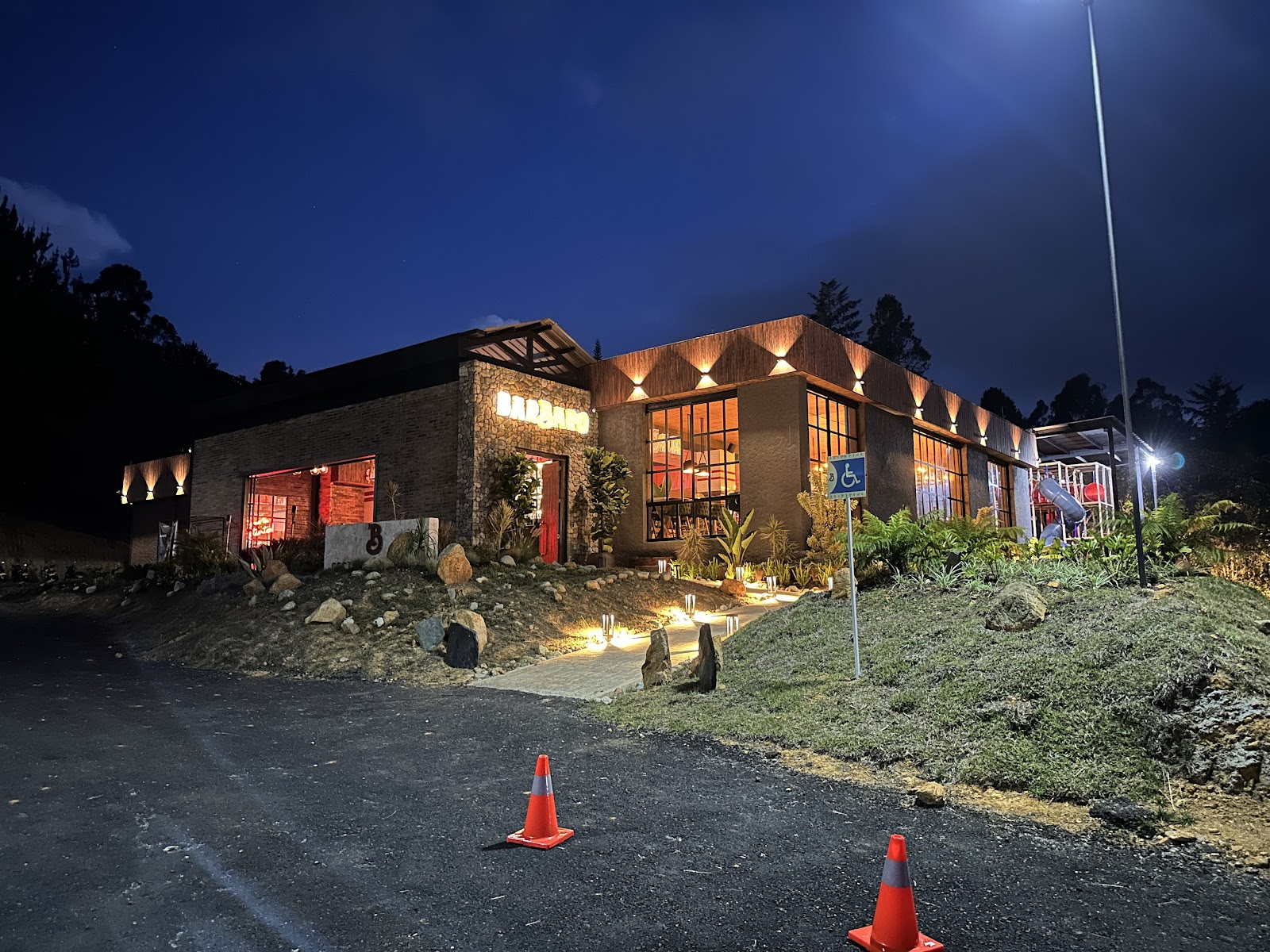 Barbaro Cocina Primitiva Rionegro