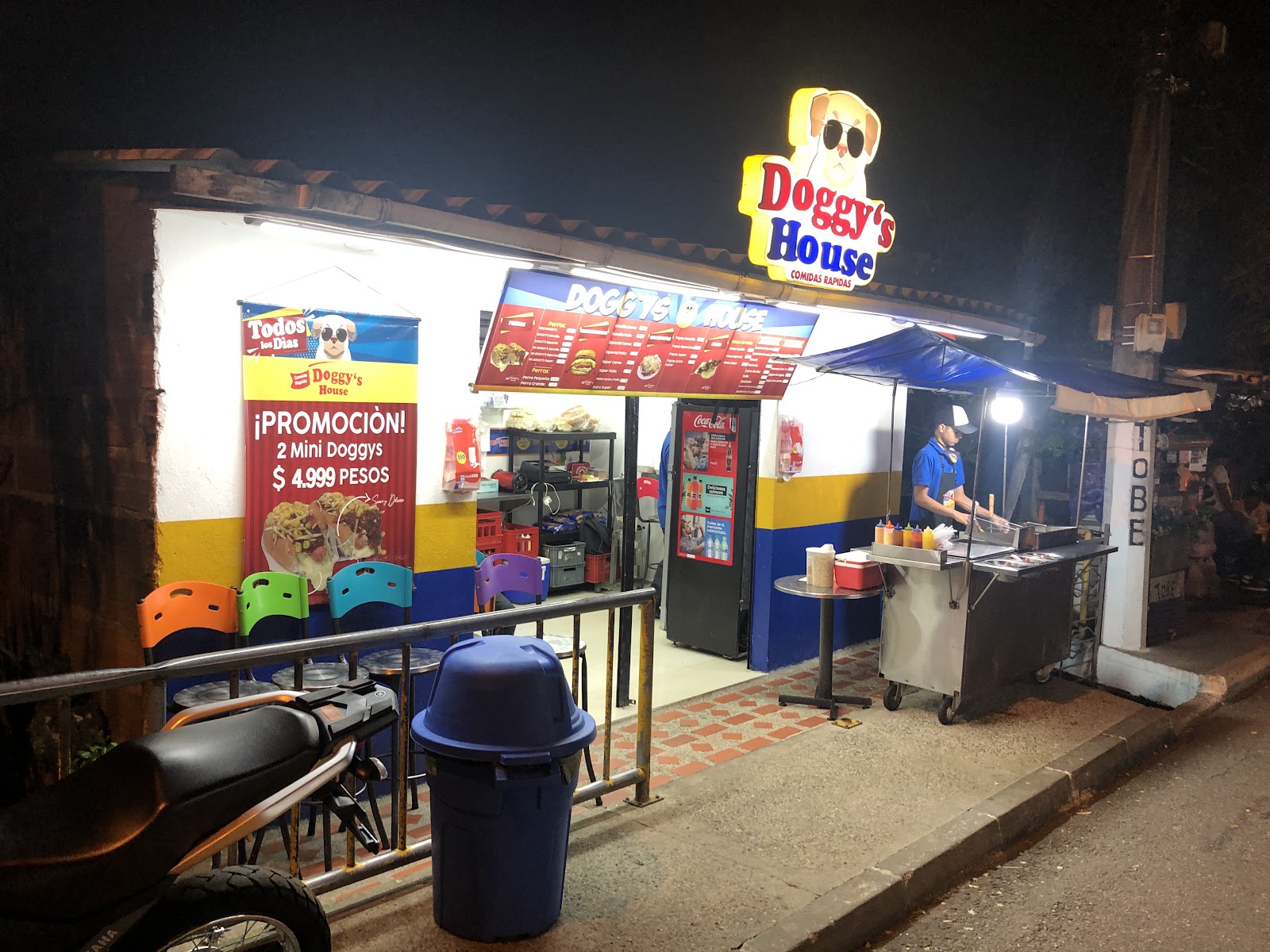 DOGGYS HOUSE COMIDAS RAPIDAS