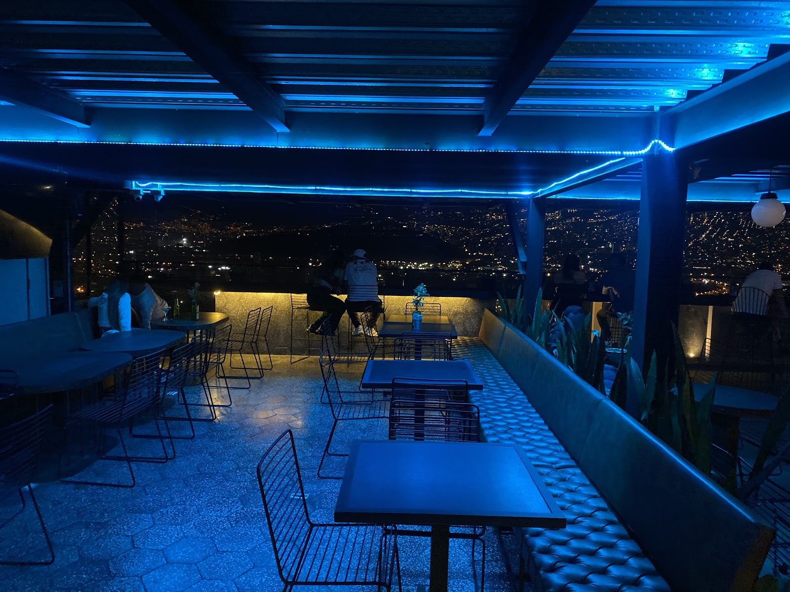 MagnoTerraza- Bar-Restaurante