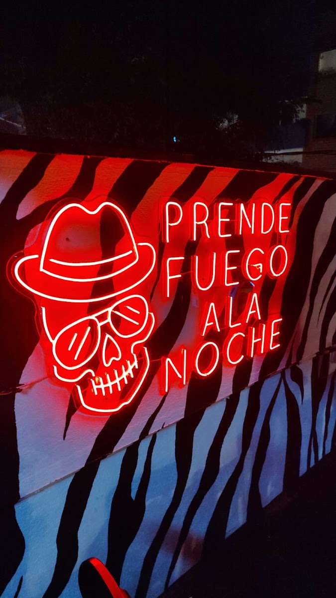 FONDA FUEGO