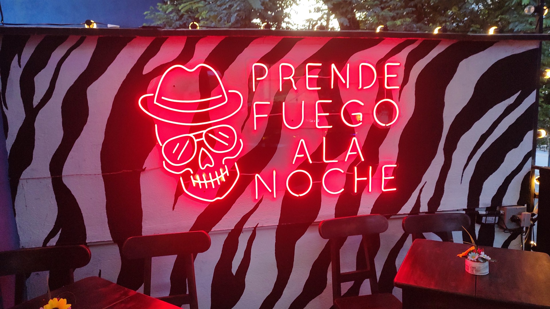 FONDA FUEGO