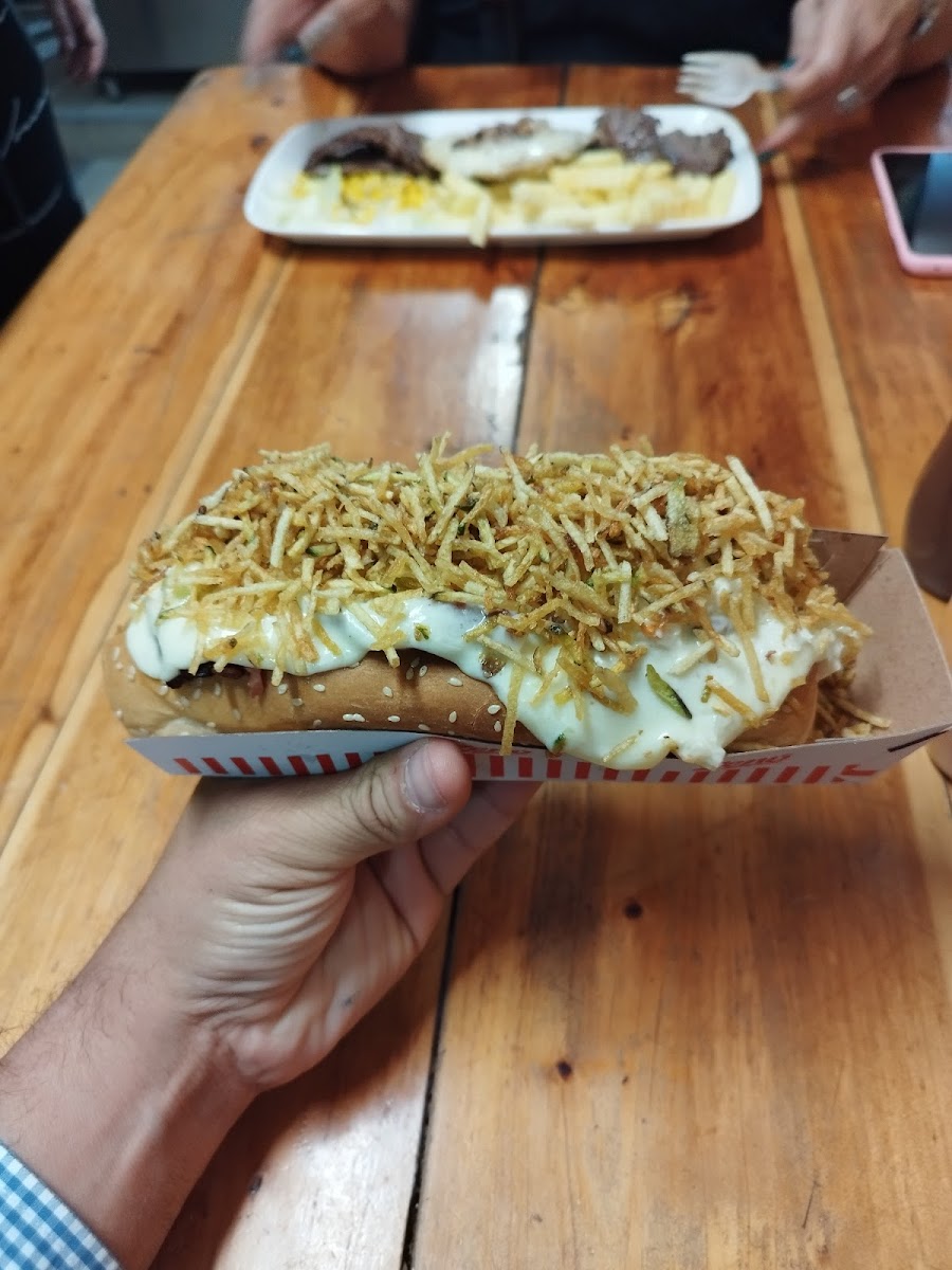 Pipe Sazón - Arepas rellenas al carbón