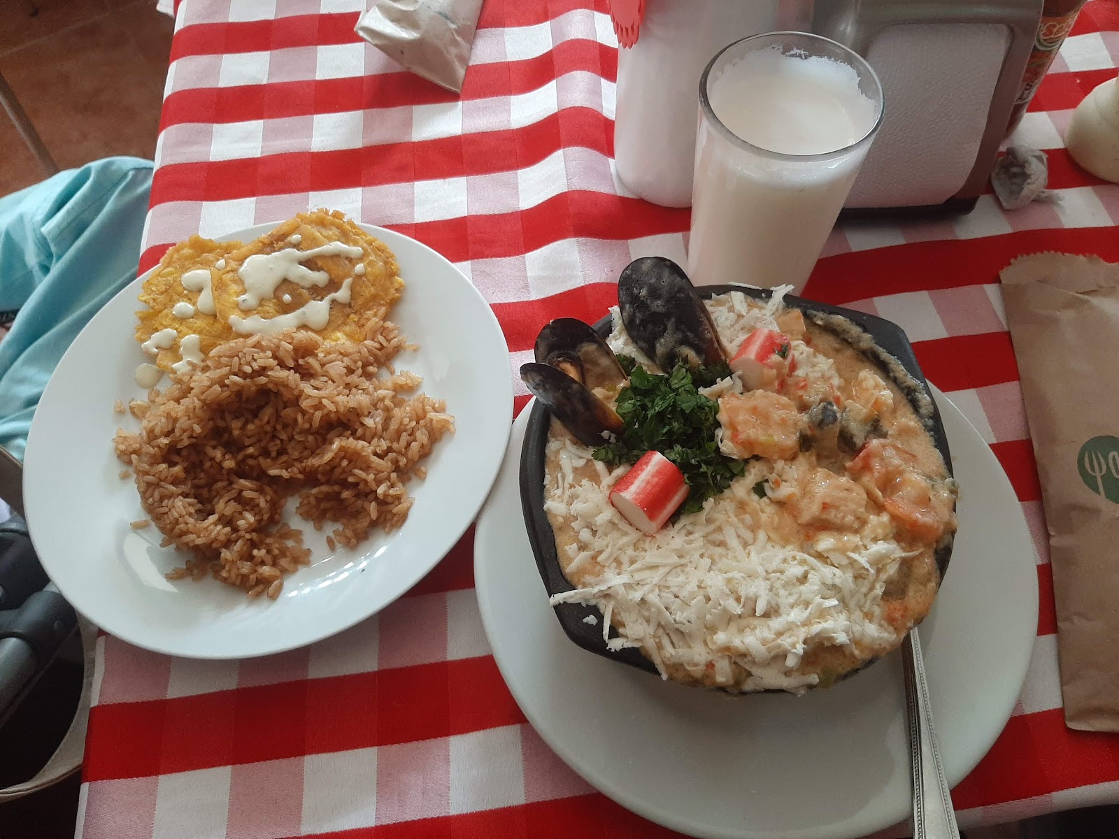 Pescados y Mariscos Los Alpes