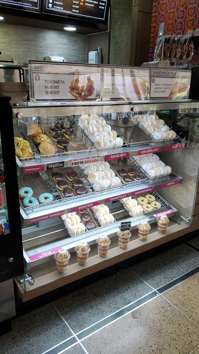 Dunkin' Donuts Olaya Herrera