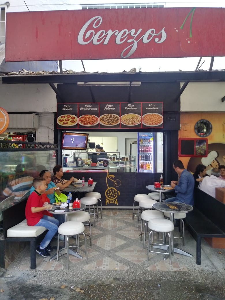 cerezos Pizzería Y Helados