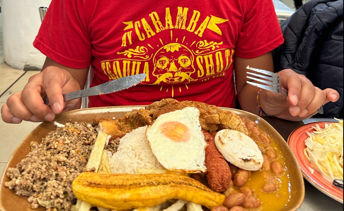 Restaurante Ricuras Paisas | Bandeja Paisa y mucho más