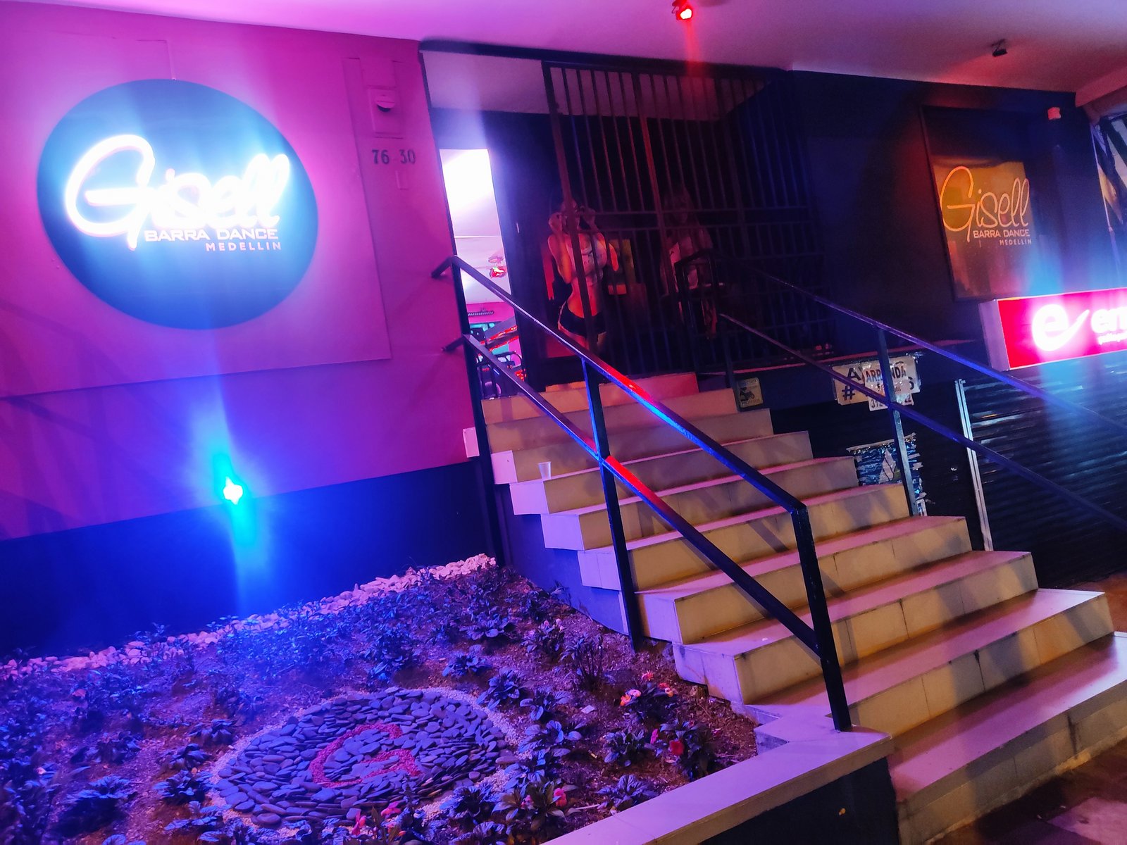 Glamour Barra Dance MEDELLIN antes (Gisell)