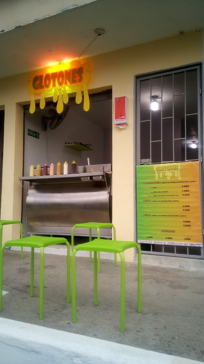Glotones | Perros & Hamburguesas