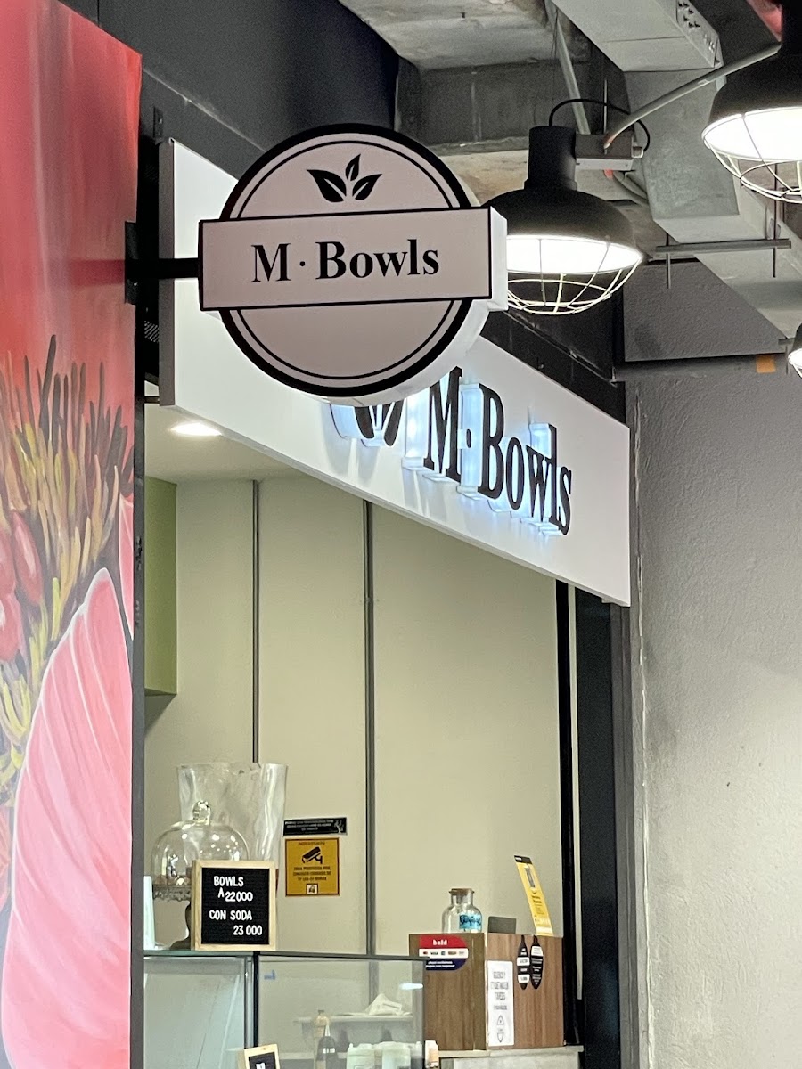 M • bowls