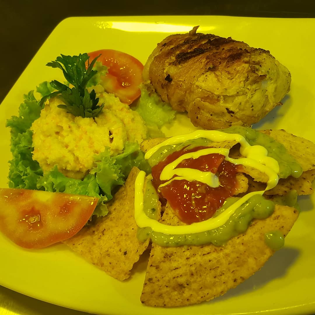 Urban picnic cafe