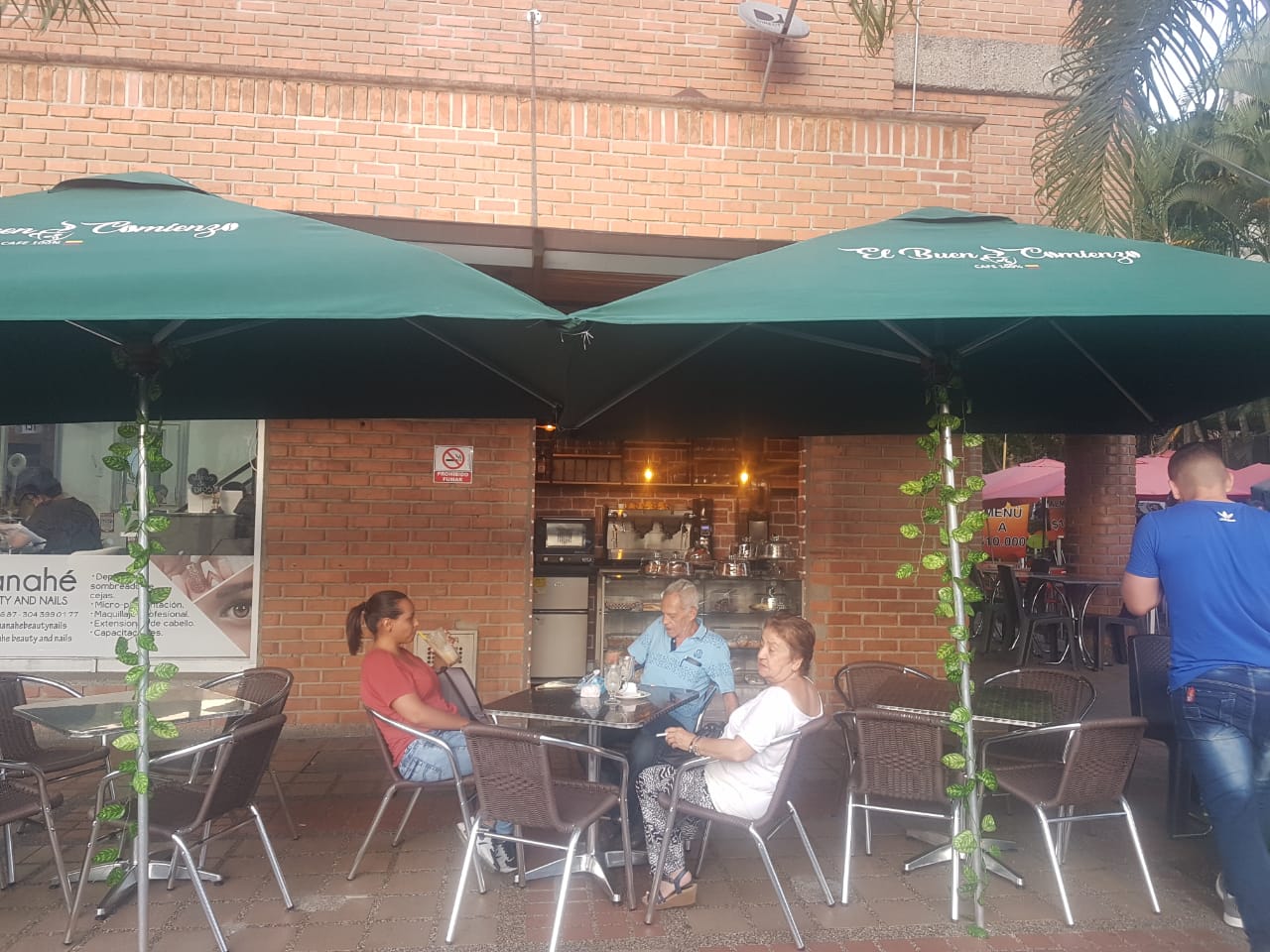 Cafe El Buen Comienzo