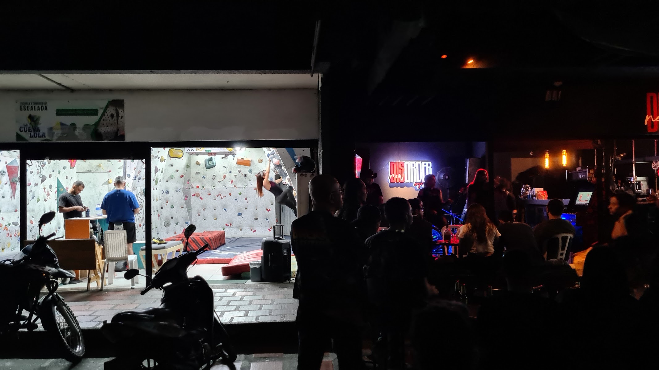 New Disorder (Café/Bar)