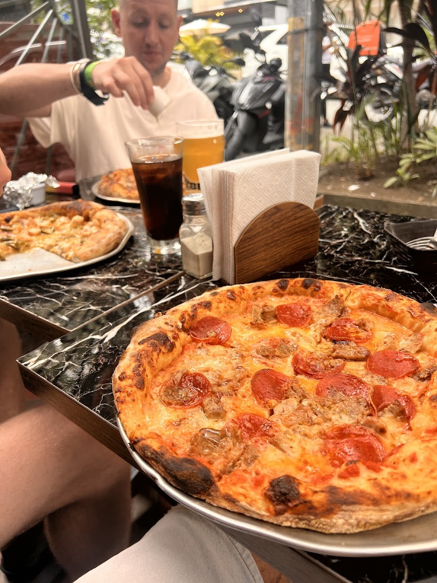 404 house pizza