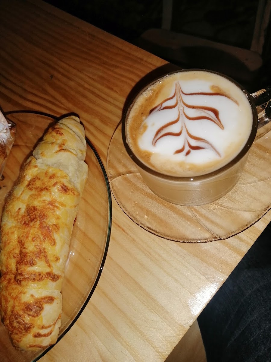 Cafe Bar. Santo Café Envigado