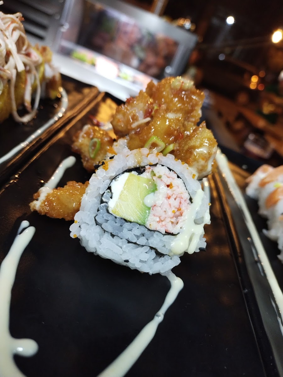 Sushi by Carlos Ramirez | sushi Medellín