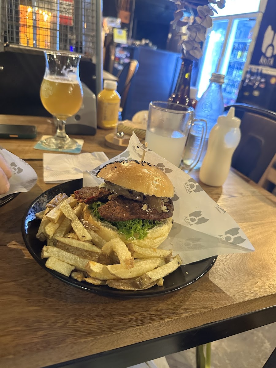 AKITA Beer and Burger