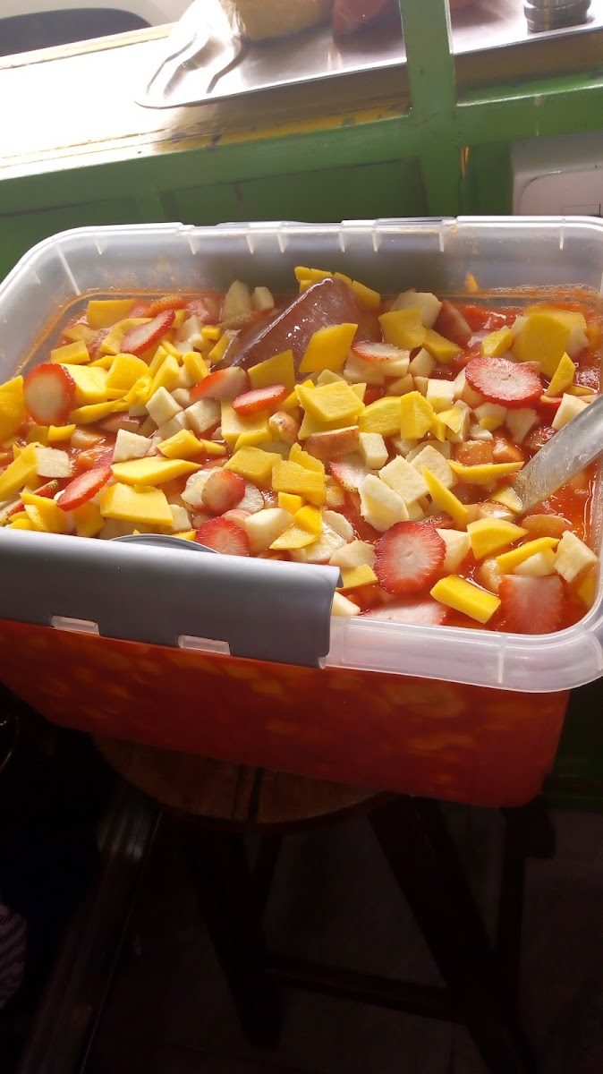 Super Jugos y Ensaladas Paisas