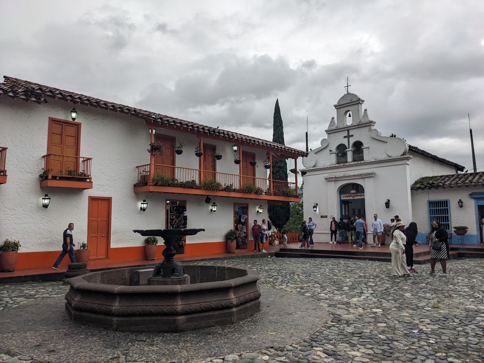 La Fonda del Pueblo