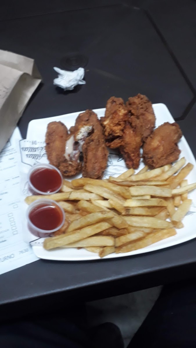Alitas y costillas DF