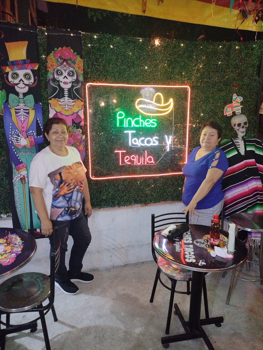 pinches tacos y tequila