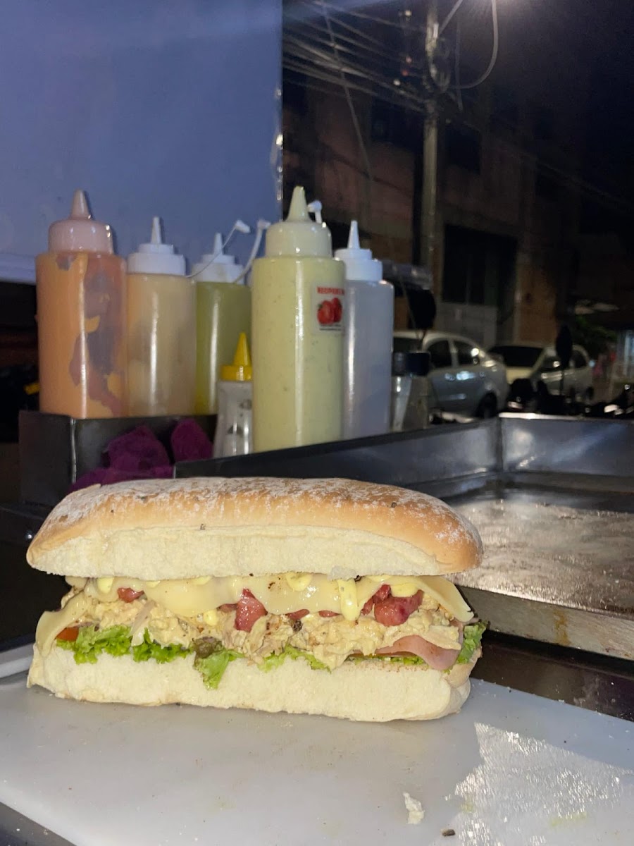 CHARLYBURGUER