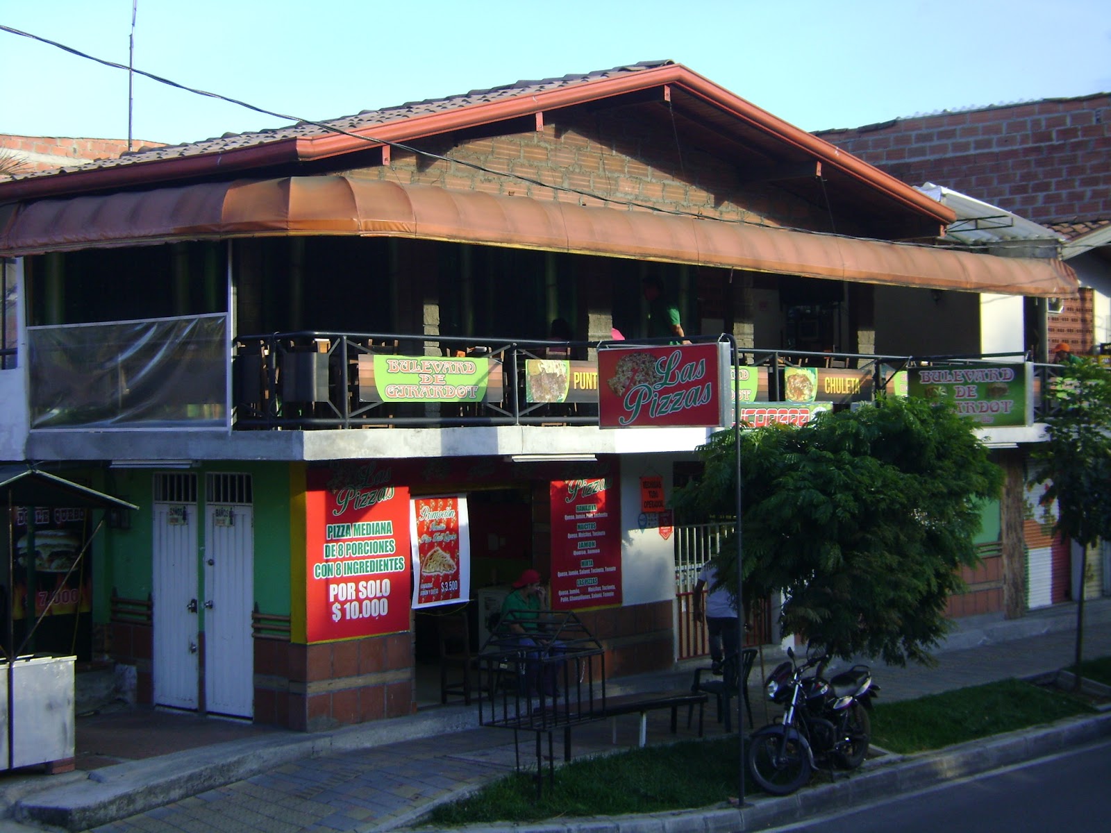 BULEVARD DE GIRARDOT