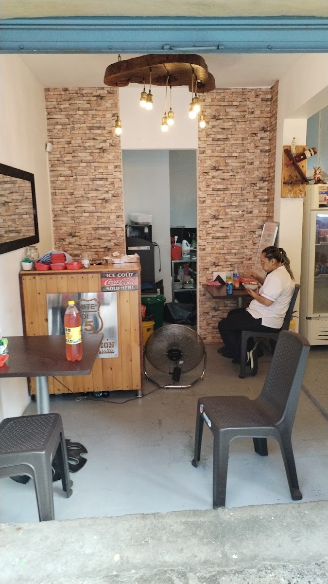 " RESTAURANTE RUTA 25 " TRADICIÓN Parrilla ""