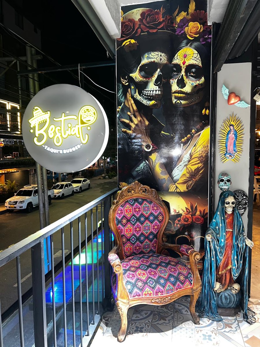 Bestial Taqui's Burger