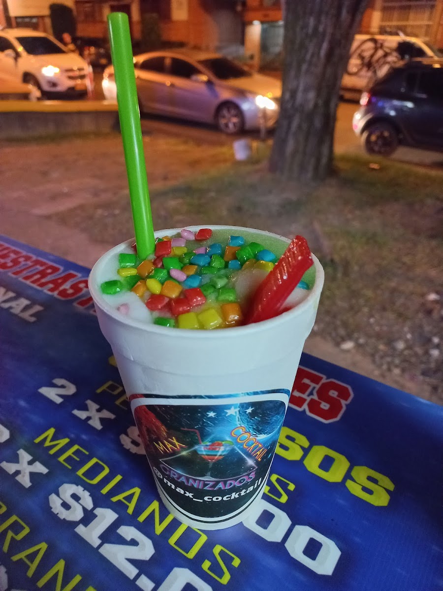 Max Cóctel tropical