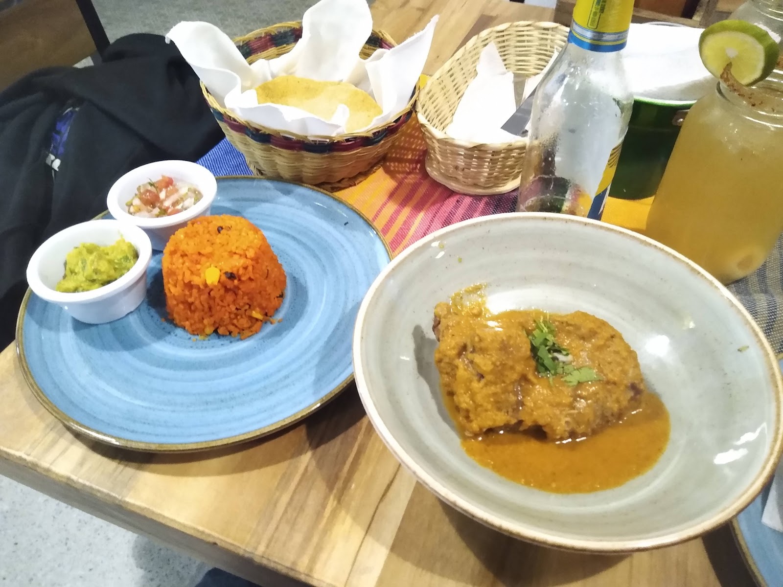El Mexicano cocina y cantina de México