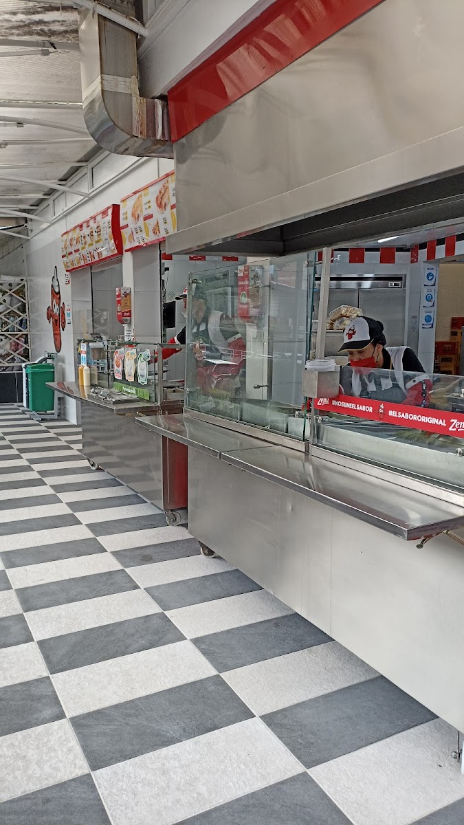 Los Perritos | Perros Calientes y Hamburguesas Sede Santa Mónica