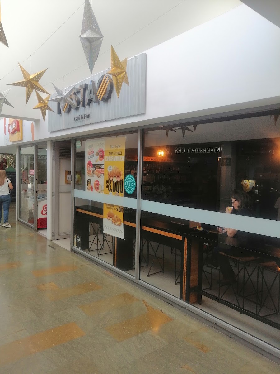 Tostao Café & Pan Almacentro