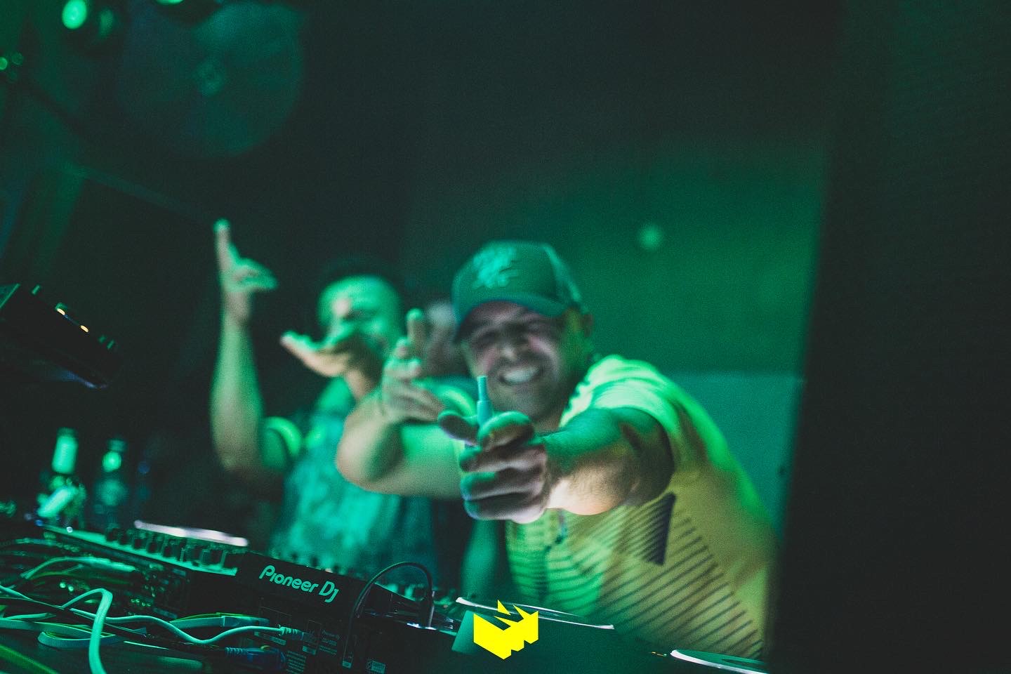 MODERNA CLUB