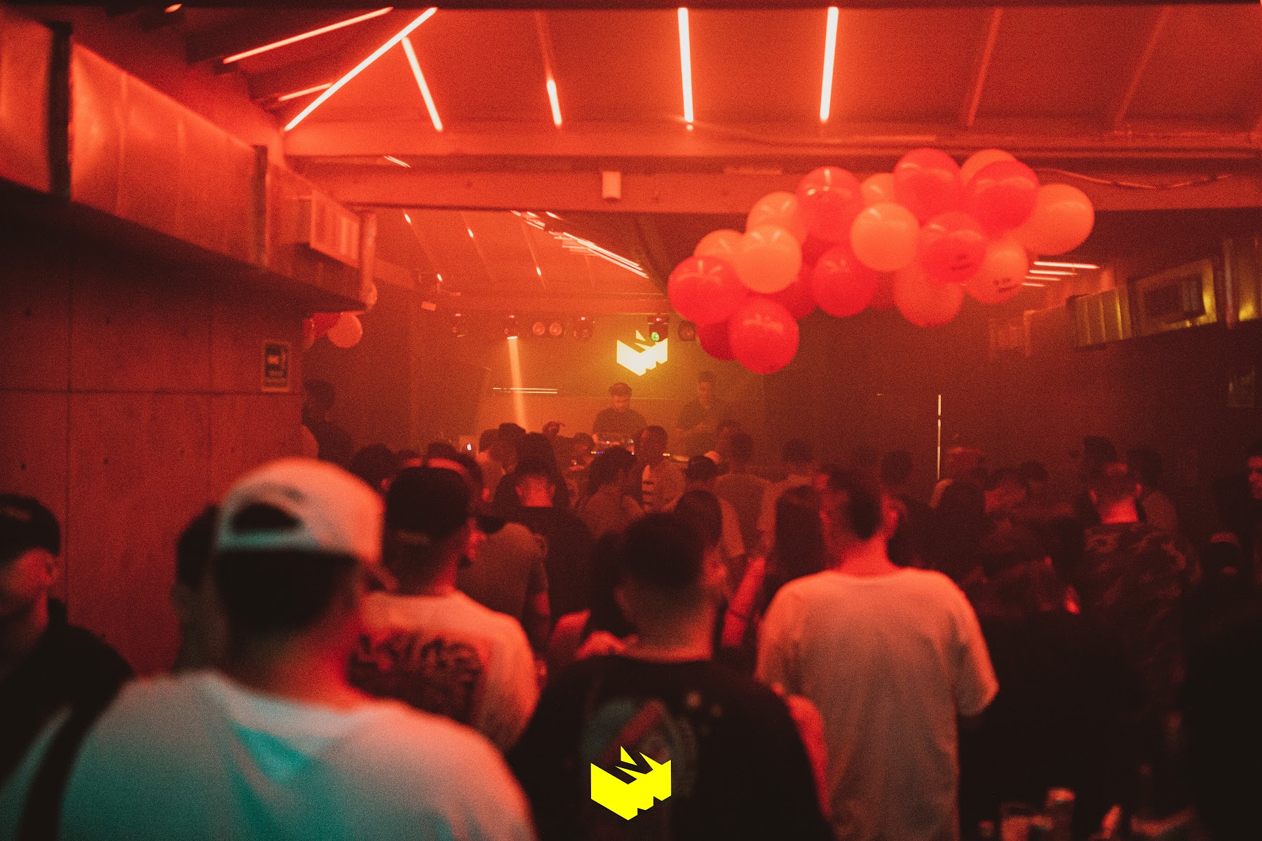 MODERNA CLUB