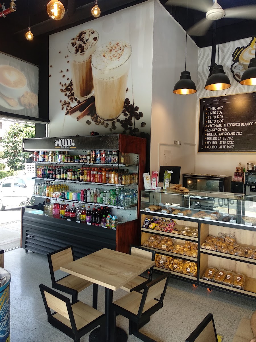 Molido café y pan