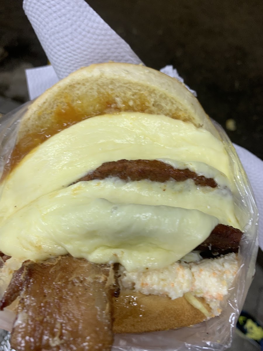 Hamburguesas y perros Del Barrio