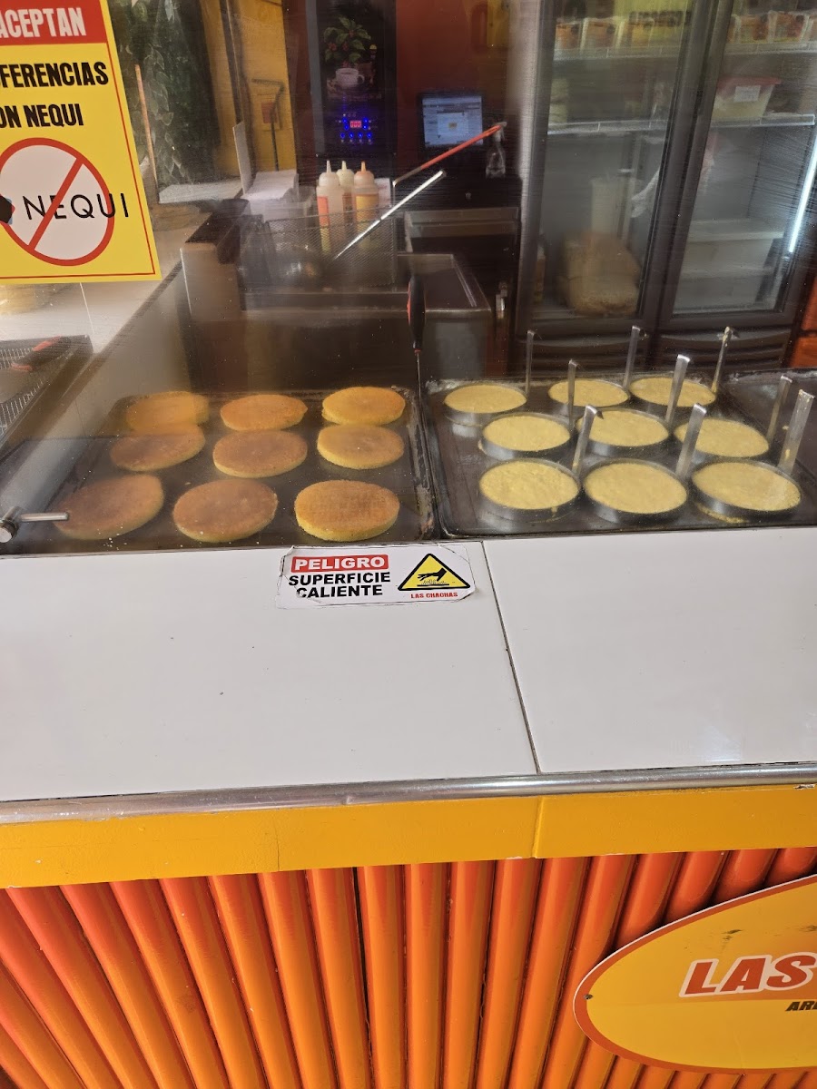 AREPAS LAS CHACHAS SEDE POBLADO