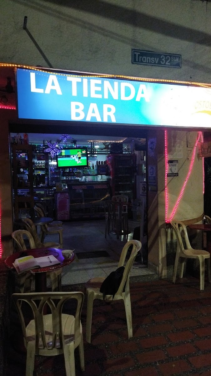 La Tienda Bar