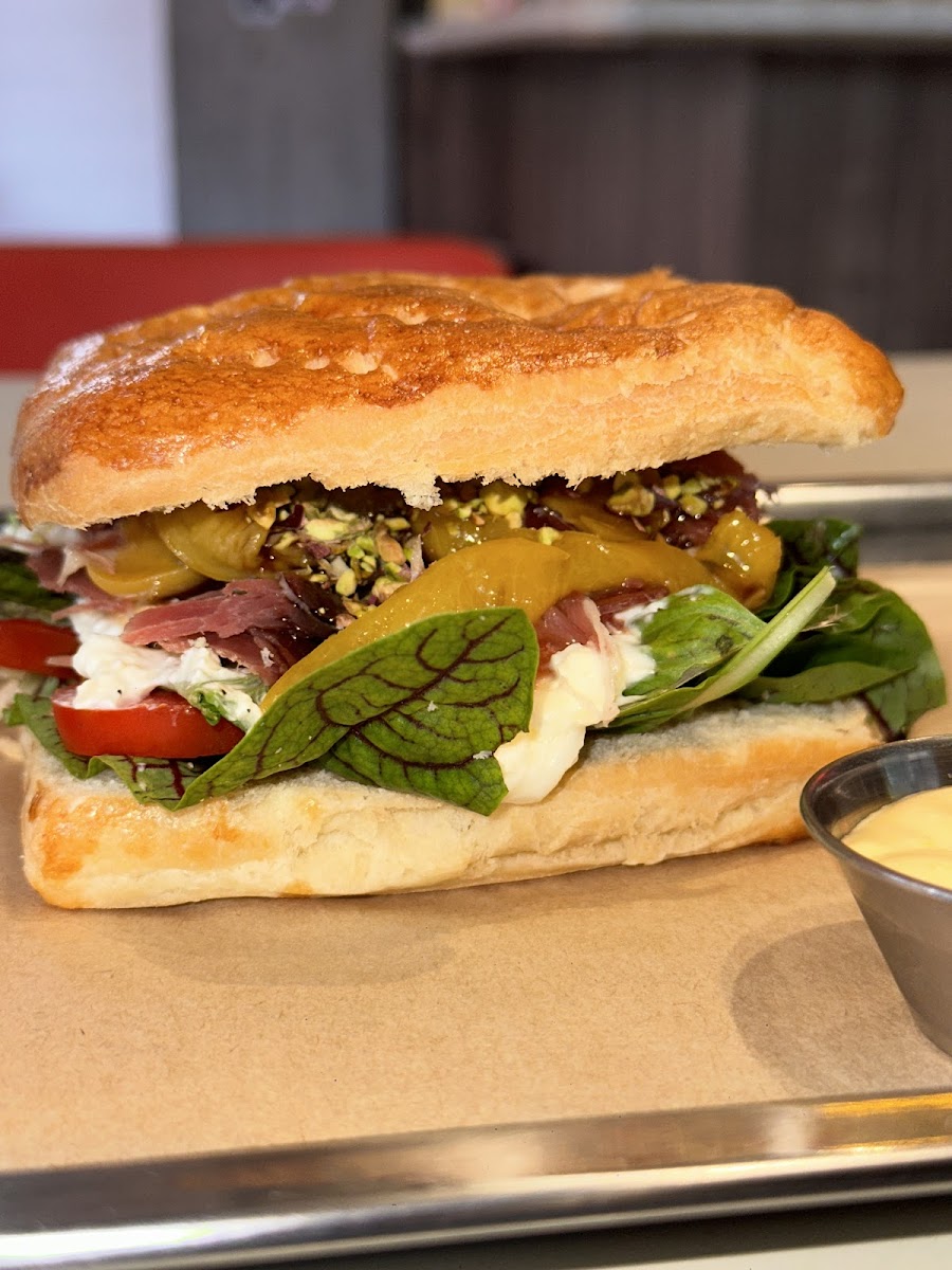 La Paris Deli Sandwich