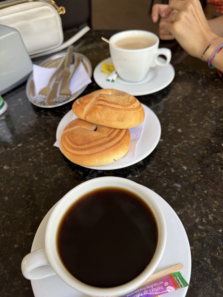 El Colmado Panaderia