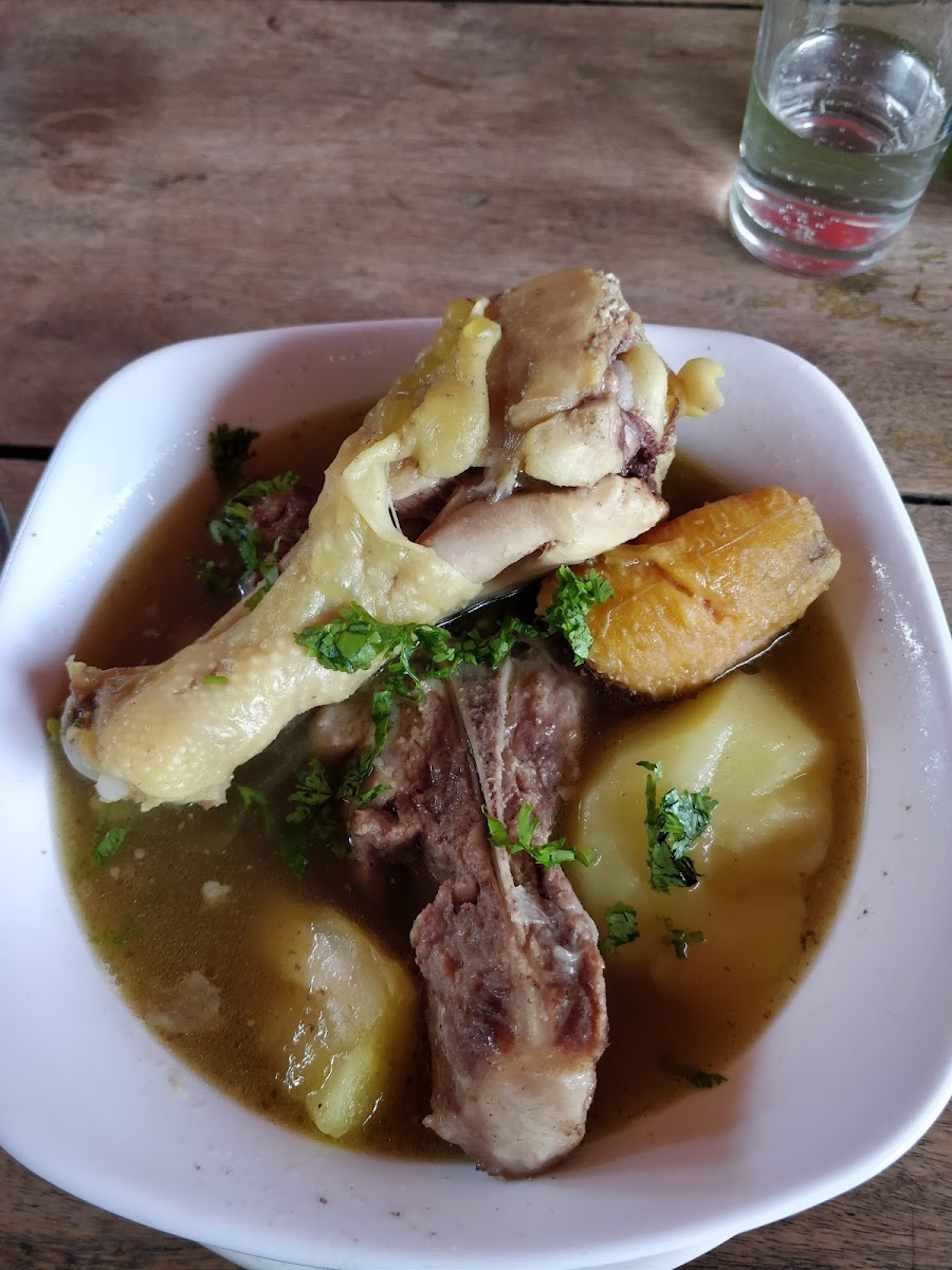 AKIES RESTAURANTE