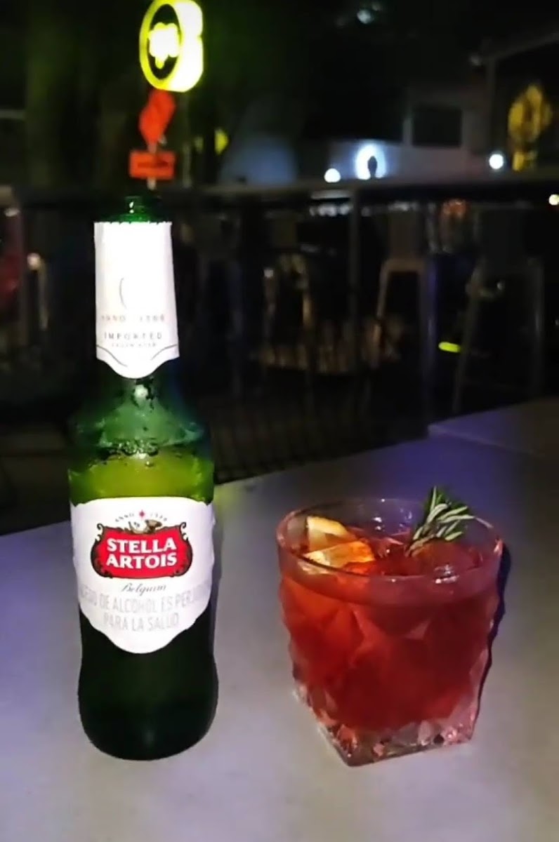 TOPICO BAR