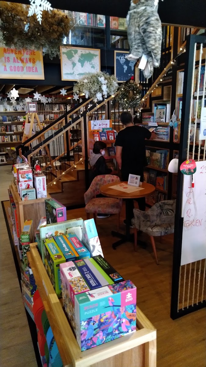 Cafe 9 3/4