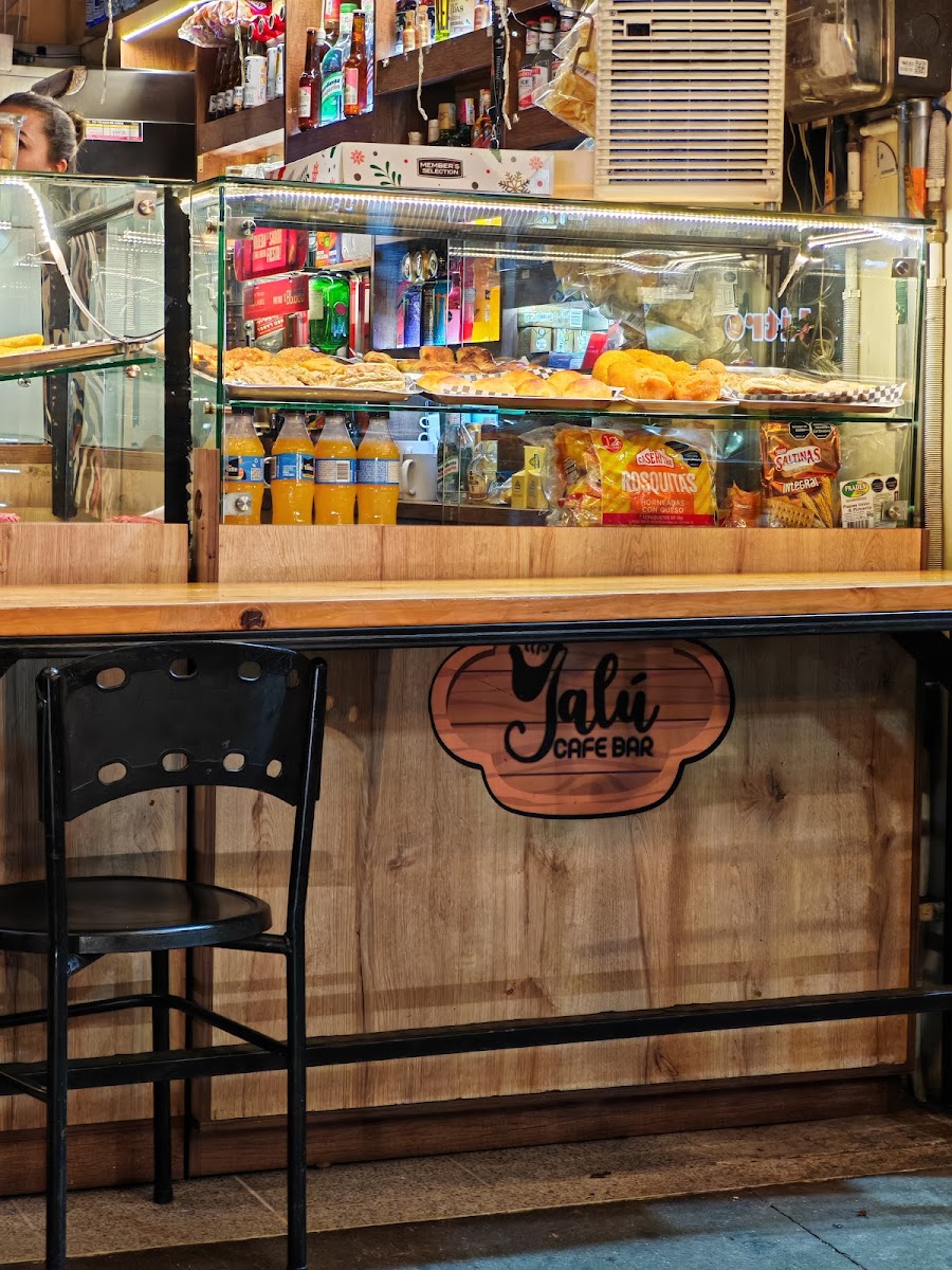 Yalú Café Bar