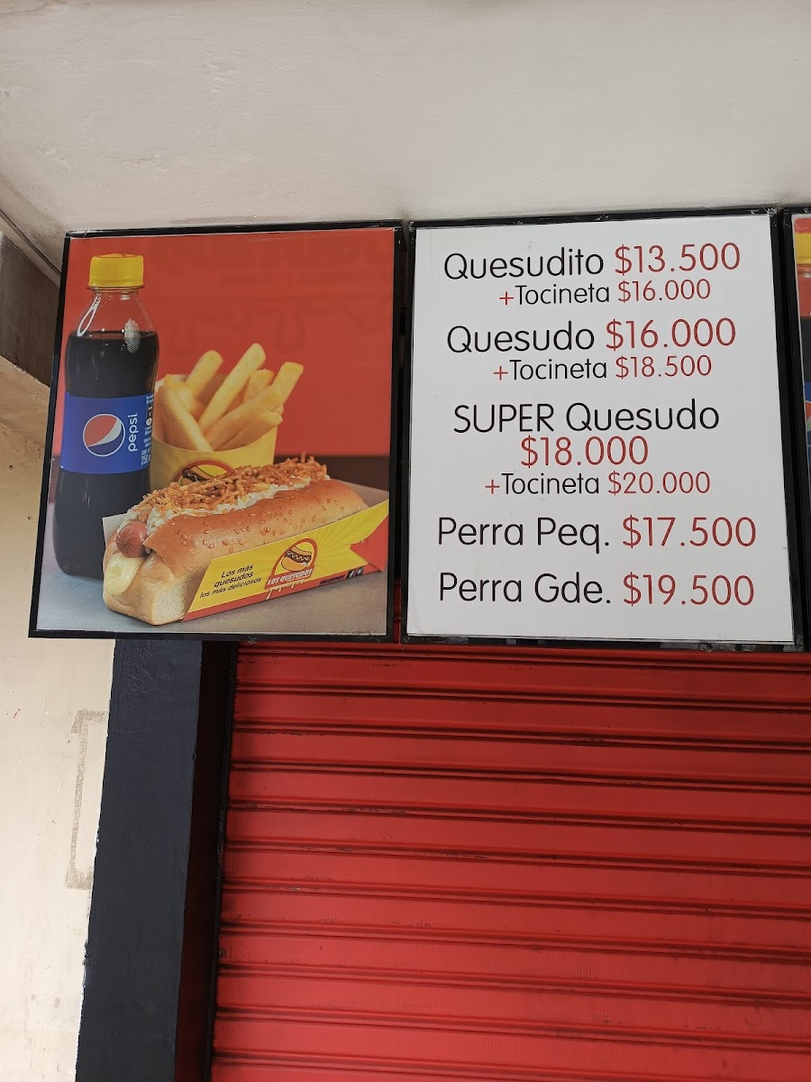 Los Quesudos Perros y Hamburguesas sede Campo Valdes