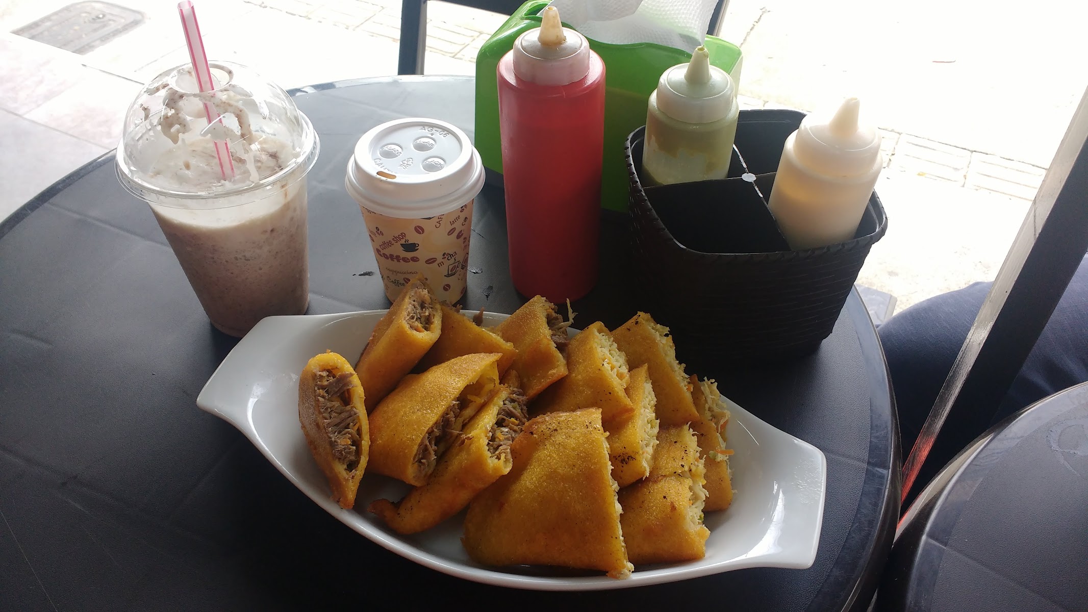 Los Amigos Café