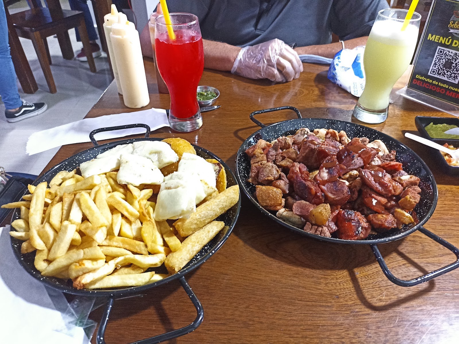 Huber Parrila Bar